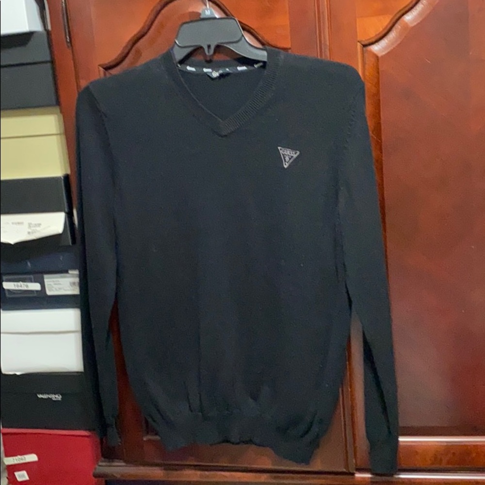 GUESS - Picture 2 of 4